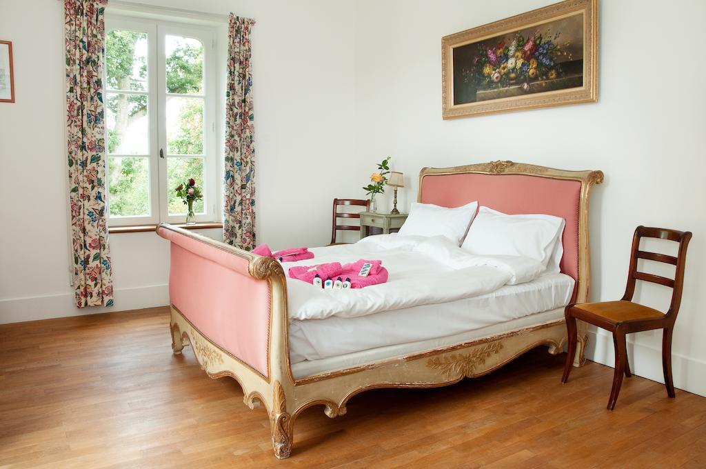 Domaine De La Fauconnie Hotel Campsegret Room photo