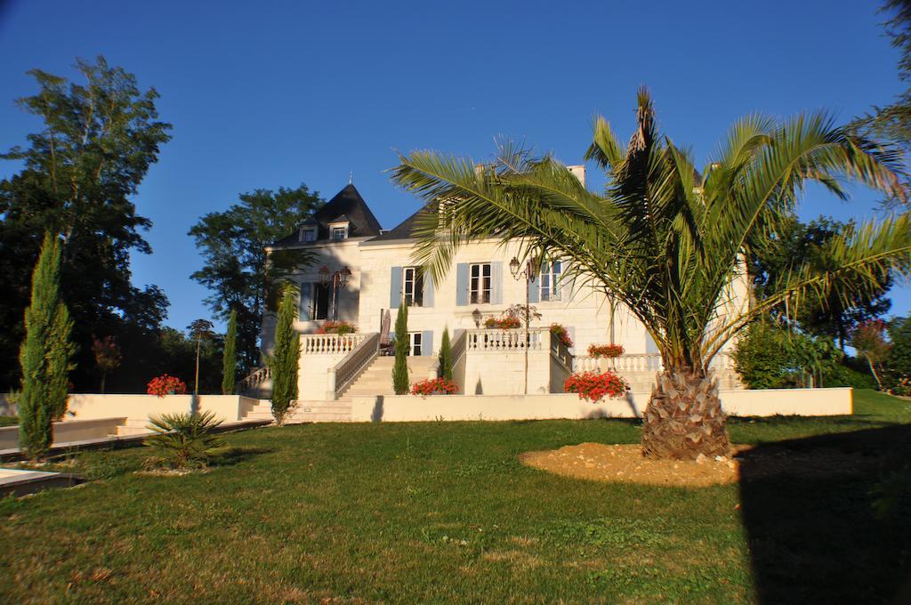 Domaine De La Fauconnie Hotel Campsegret Exterior photo